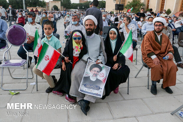 Supporters of “Raeisi” celebrate election victory in Tabriz