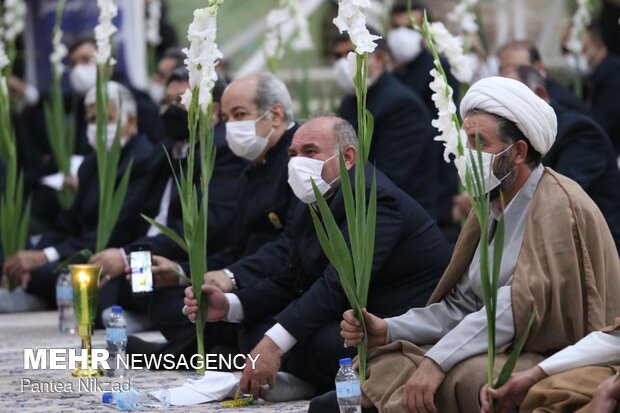 Imam Reza birthday anniv. held in Imam Khomeini Mausoleum