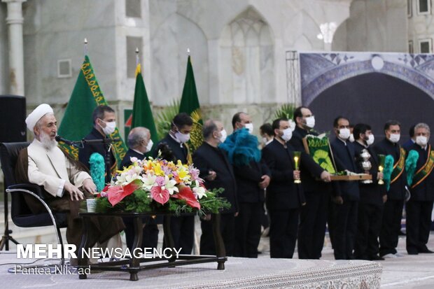 Imam Reza birthday anniv. held in Imam Khomeini Mausoleum