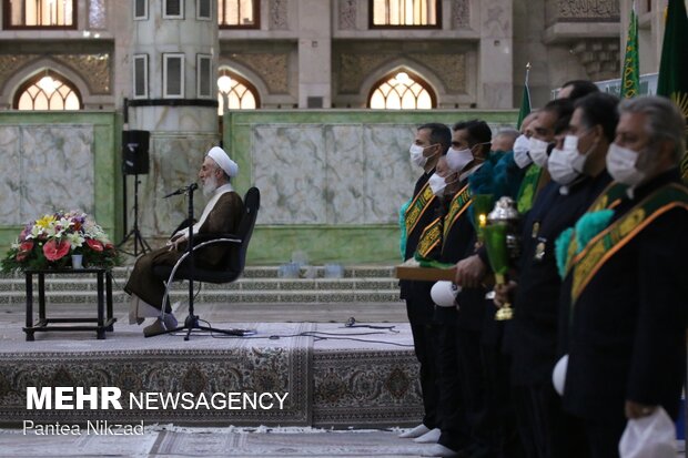 Imam Reza birthday anniv. held in Imam Khomeini Mausoleum