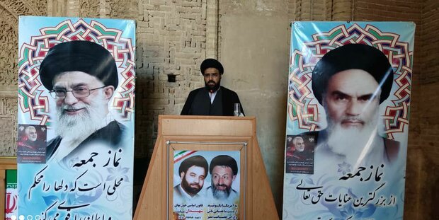 مسئولان ایجاد اشتغال پایدار در اردستان را مدنظر قرار دهند