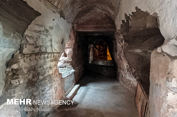 Tarihi Şuşter su değirmenlerinden fotoğraflar