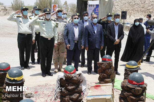 Police destroys 16 tons of illegal drugs in S Iran