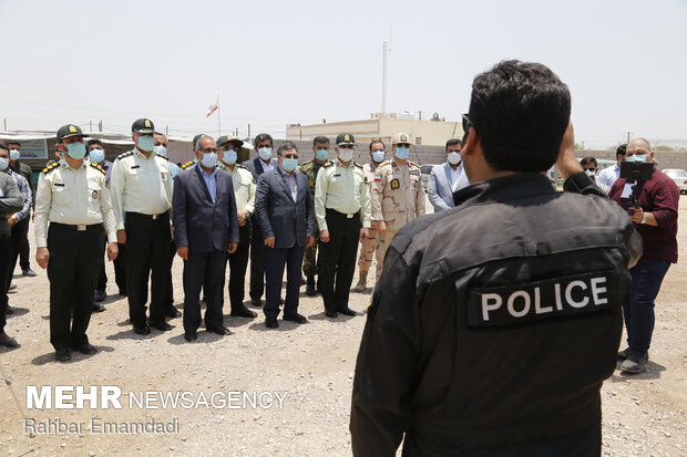 Police destroys 16 tons of illegal drugs in S Iran