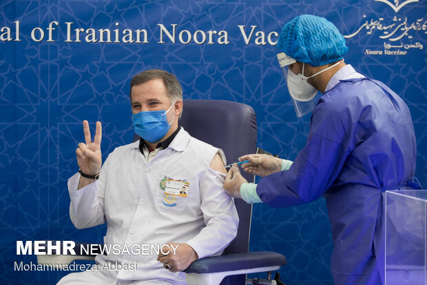 مسؤول ايراني: تطعيم جميع الفئات المستهدفة بلقاح كورونا حتى آذار القادم