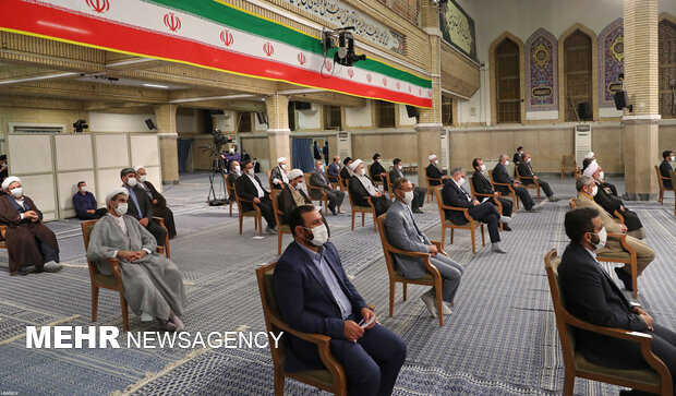 Ayatollah Khamenei's meeting with judiciary officials
