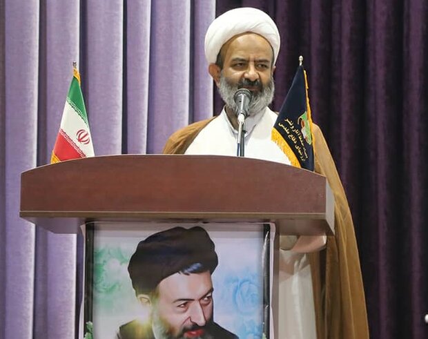 نیازمند نهادینه شدن تکریم و اکرام در همه ارکان کشور هستیم