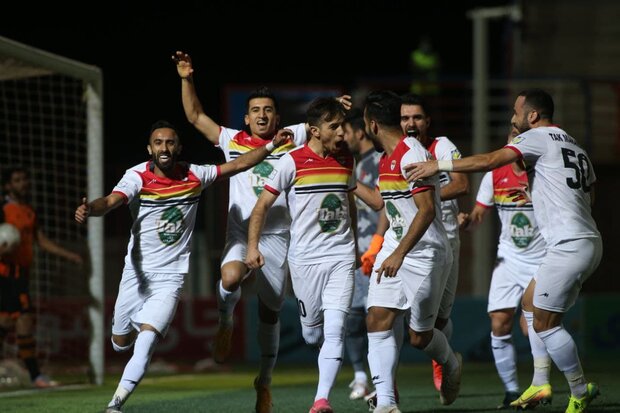 نخستین قهرمانی فولاد در جام حذفی/ استقلال به هشتمین جام نرسید