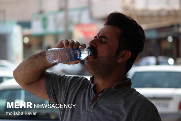 زندگی در گرمای ۵۰ درجه دهلران
