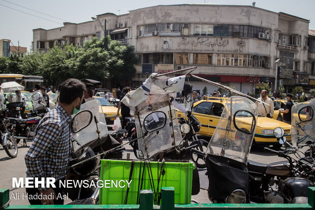 People of Tehran in face of summer heat