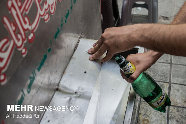 People of Tehran in face of summer heat