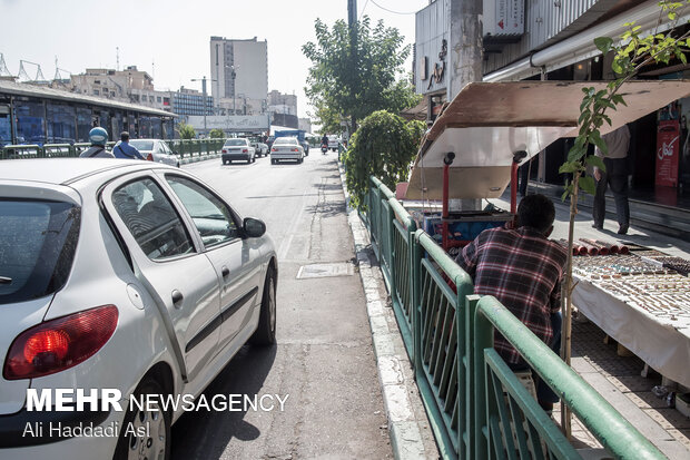 People of Tehran in face of summer heat