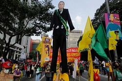 تظاهرات گسترده مردم برزیل علیه سیاست کرونایی دولت