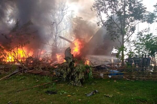 Philippine military plane crashes with 92 people aboard