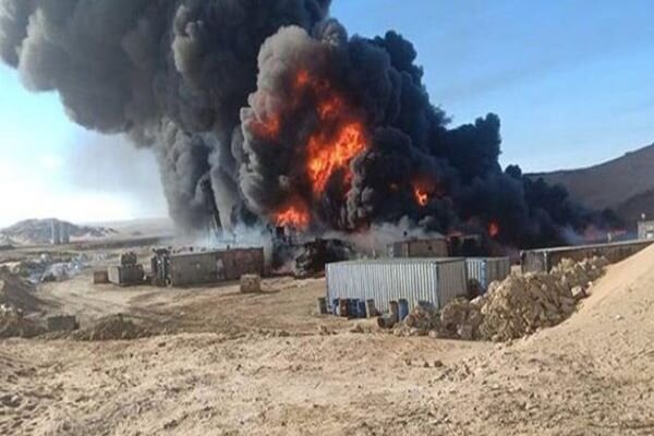 Massive explosion hit al-Hadi govt. military camp in S Yemen