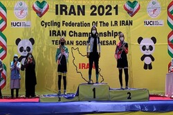 دختر رکاب‌زن قم 2 مدال طلای کشوری را کسب کرد