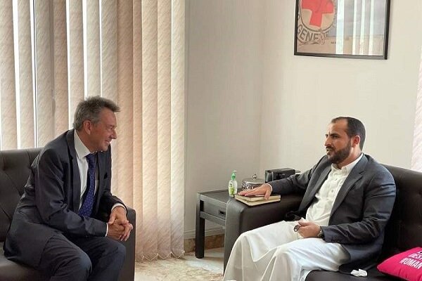 رایزنی مقام انصارالله یمن با رئیس کمیته بین المللی صلیب سرخ