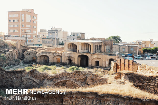 کاروانسرای زغالی ها،رها شده در قلب پایتخت تاریخ تمدن