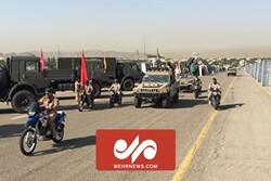 İran Devrim Muhafızları'na yeni teçhizat teslim edildi