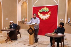 سی و یکمین محفل طنز «قندشکن» یزد برگزار شد