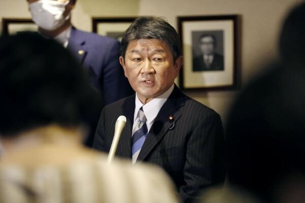Japan FM to visit Iran in mid August 