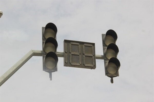 هرج و مرج ترافیکی در اصفهان / هیچ کس گردن نمیگیرد