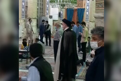 آیت اللہ رئیسی کی مسجد جمکران میں حاضری اور عبادت