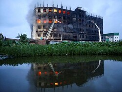 بنگلہ دیش کی ایک فیکٹری میں آگ لگنے سے 52 افراد ہلاک