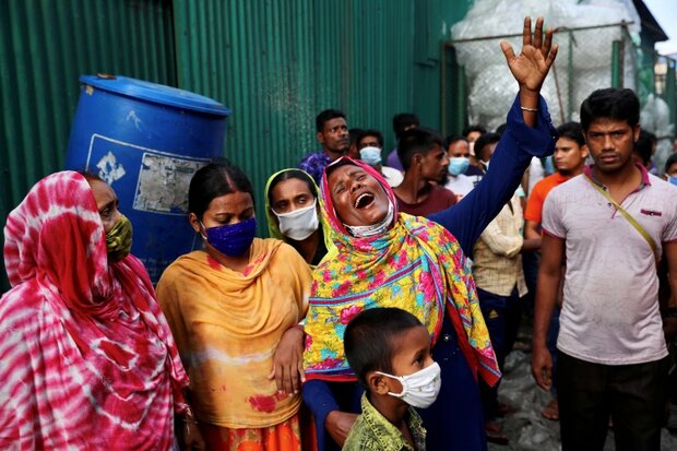 52 killed in deadly fire at Bangladesh food factory