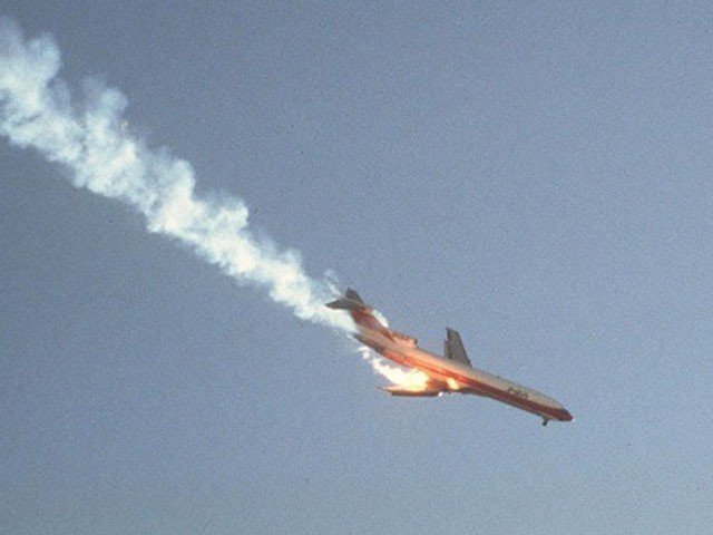 سعودی ایئر فورس کا طیارہ گر کر تباہ؛ تمام اہلکار جاں بحق