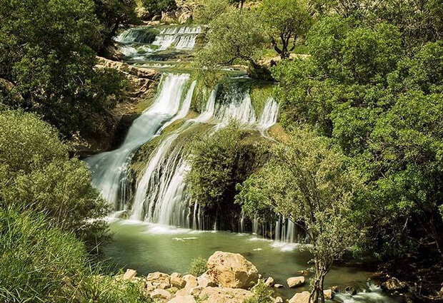 VIDEO: Breathtaking scenery of Gerit Waterfall in W Iran