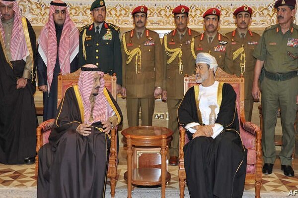 سلطان عمان وارد عربستان شد