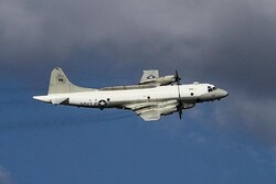 تعقیب هواپیمای نظامی آمریکا توسط جنگنده روسی در دریای سیاه