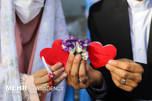 ازدواج ۴۳ زوج به همت گروه جهادی شهید حججی کمالشهر
