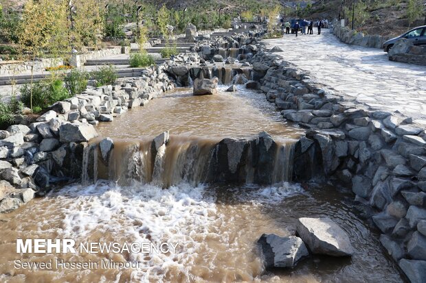 Largest artificial waterfall in Iran inaugurated
