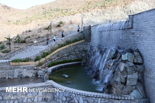 Largest artificial waterfall in Iran inaugurated
