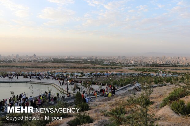 Largest artificial waterfall in Iran inaugurated
