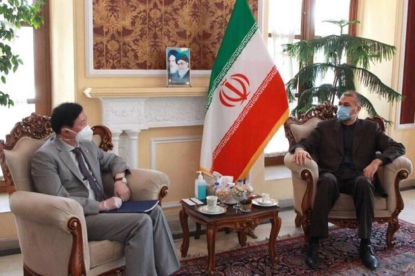 Iran, China stress enhancing bilateral coop. in all fields