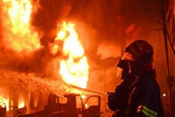 مهار آتش‌سوزی در واحد کشتی سازی بوشهر/ حادثه مصدوم نداشت