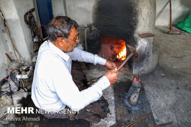 Traditional blacksmithing in N Iran
