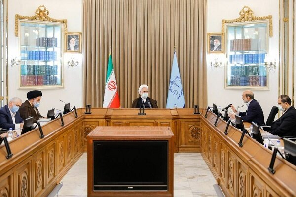 پیگیری تدوین سند همکاری دستگاه قضا با رسانه ملی  