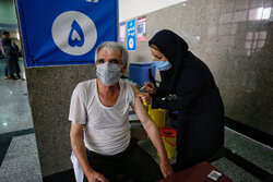 ۳۵ درصد جمعیت  زنجان واکسن کرونا تزریق کردند