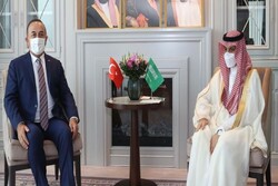 وزرای خارجه عربستان و ترکیه با یکدیگر دیدار و گفتگو کردند