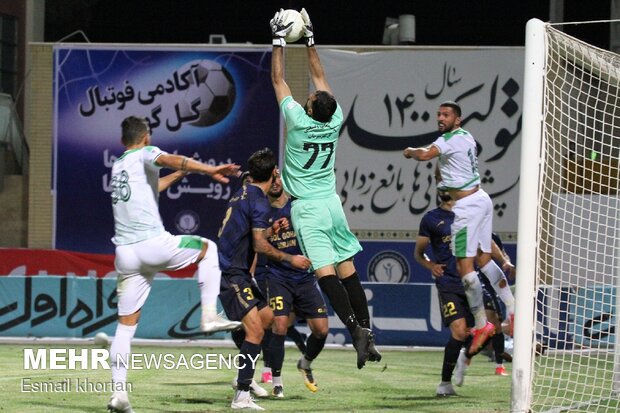 دیدار تیم های فوتبال گل گهر و آلومینیوم اراک
