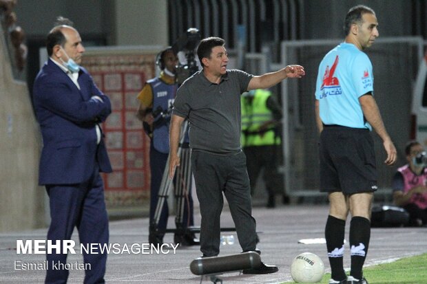 دیدار تیم های فوتبال گل گهر و آلومینیوم اراک
