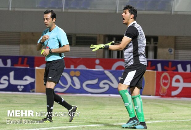 دیدار تیم های فوتبال گل گهر و آلومینیوم اراک
