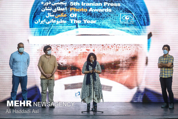 مراسم پنجمین دوره اعطای نشان عکس سال مطبوعات ایران