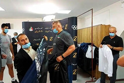 لباس رسمی اعضای کاروان ورزش ایران تحویل داده شد