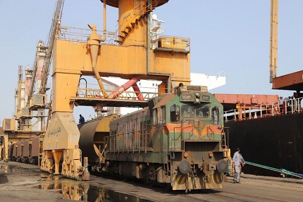 Iran breaks record of rail transport