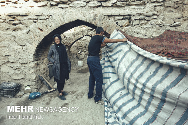 ما هنوز زنده ایم...